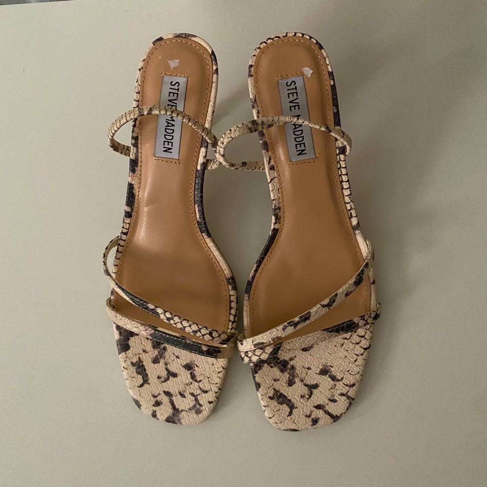 Y2K Style Snake-print Steve Madden Sandals with Kitten Heels in US 7.5